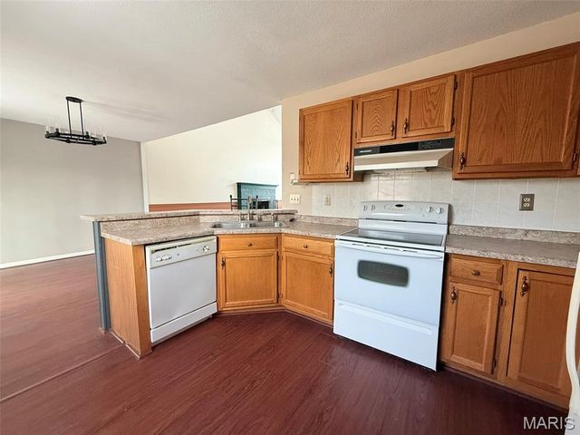 2213 Stone Gate Drive, Dupo, IL 62239