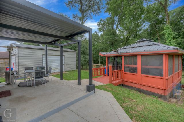 4002 Wilderness Lane, Bossier City, LA 71111