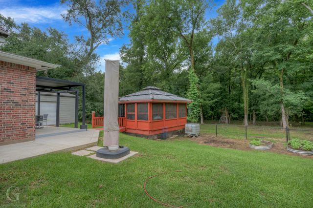 4002 Wilderness Lane, Bossier City, LA 71111