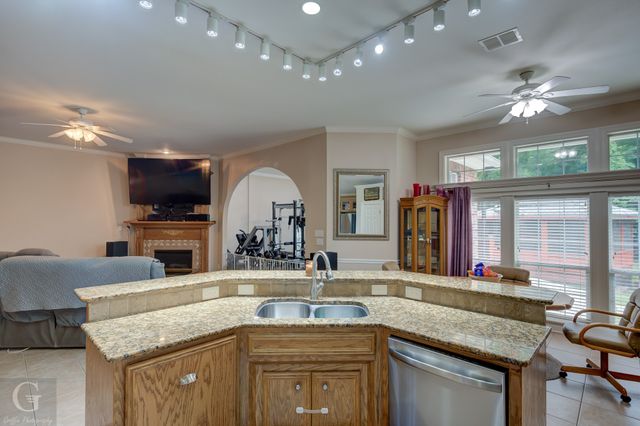 4002 Wilderness Lane, Bossier City, LA 71111