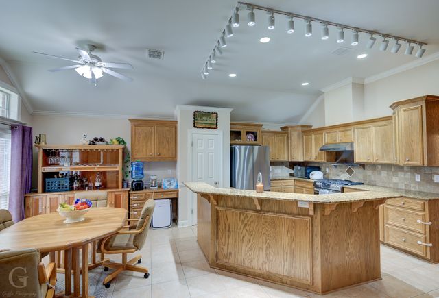 4002 Wilderness Lane, Bossier City, LA 71111