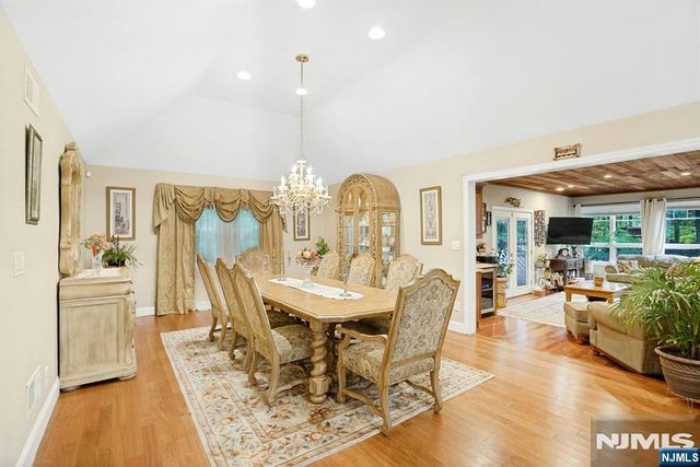 19 Wescott Street, Old Tappan, NJ 07675