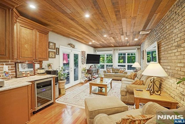 19 Wescott Street, Old Tappan, NJ 07675