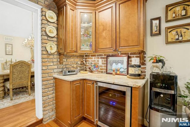 19 Wescott Street, Old Tappan, NJ 07675