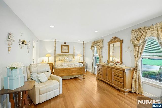 19 Wescott Street, Old Tappan, NJ 07675