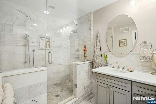 19 Wescott Street, Old Tappan, NJ 07675