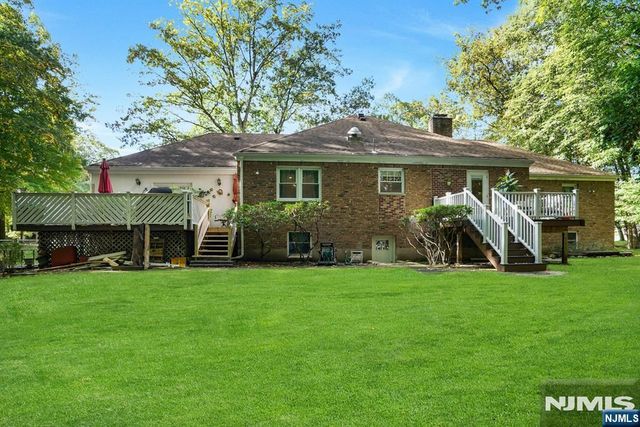 19 Wescott Street, Old Tappan, NJ 07675