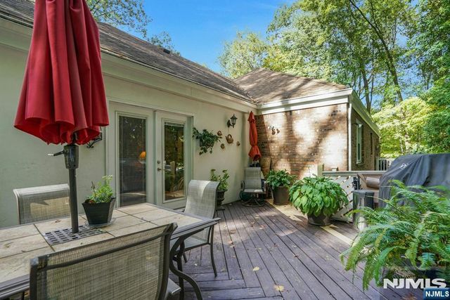 19 Wescott Street, Old Tappan, NJ 07675