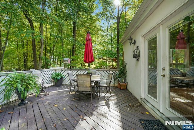 19 Wescott Street, Old Tappan, NJ 07675