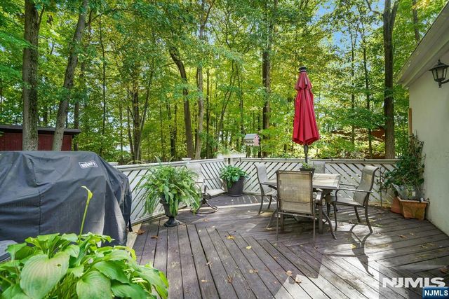 19 Wescott Street, Old Tappan, NJ 07675