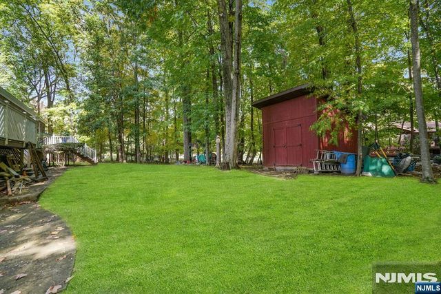19 Wescott Street, Old Tappan, NJ 07675