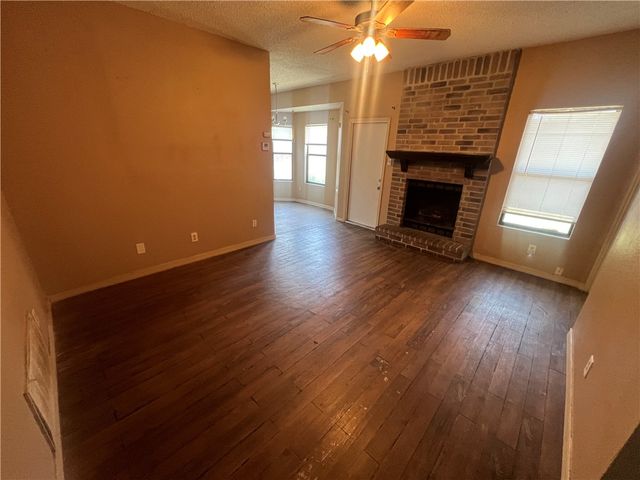 6109 Camway Dr, Corpus Christi, TX 78415