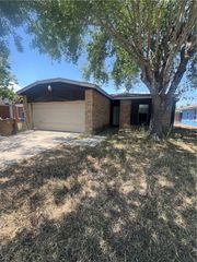 6109 Camway Dr, Corpus Christi, TX 78415