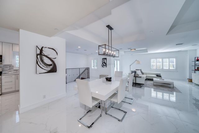 1112 NE 17th Way 1112, Fort Lauderdale, FL 33304