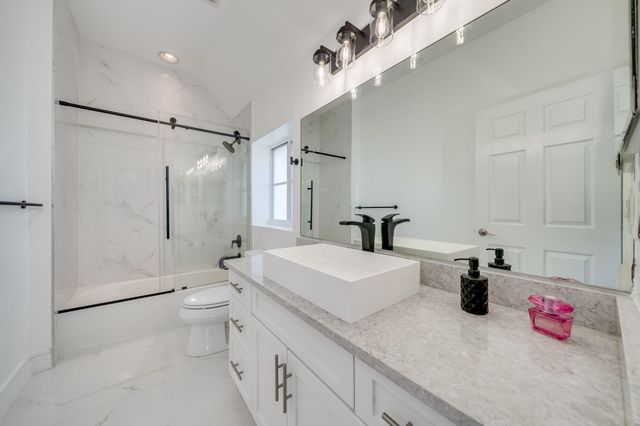 1112 NE 17th Way 1112, Fort Lauderdale, FL 33304