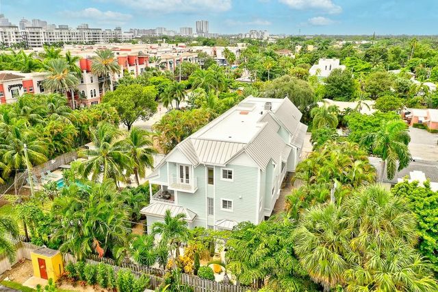 1112 NE 17th Way 1112, Fort Lauderdale, FL 33304