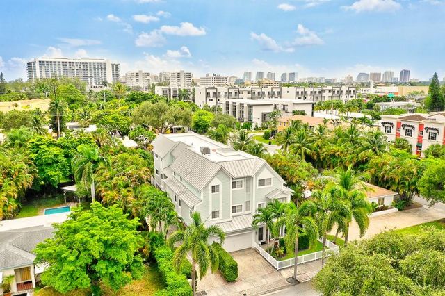 1112 NE 17th Way 1112, Fort Lauderdale, FL 33304