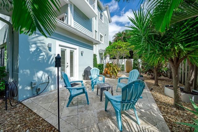 1112 NE 17th Way 1112, Fort Lauderdale, FL 33304