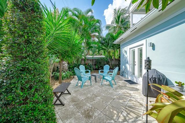 1112 NE 17th Way 1112, Fort Lauderdale, FL 33304