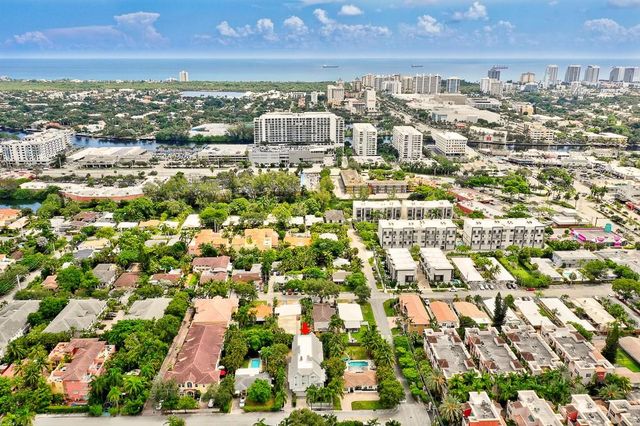 1112 NE 17th Way 1112, Fort Lauderdale, FL 33304