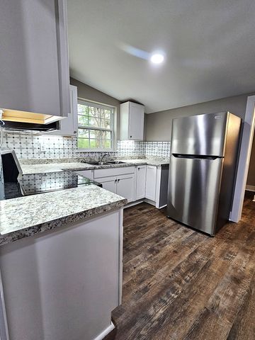 6831 Shellsford Rd, Mcminnville, TN 37110