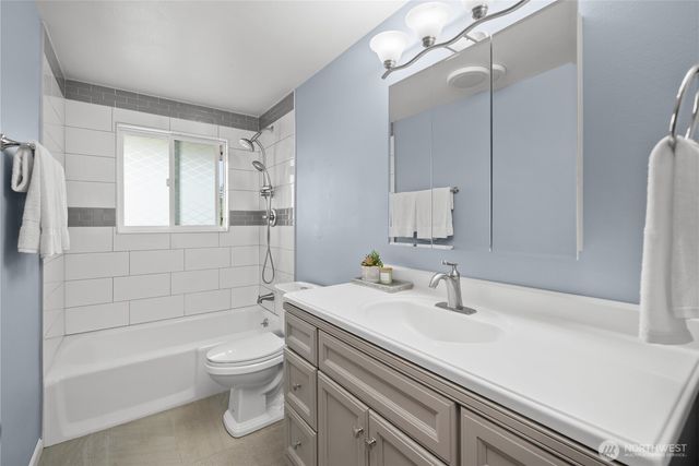 1561 S MacArthur Street, Tacoma, WA 98465