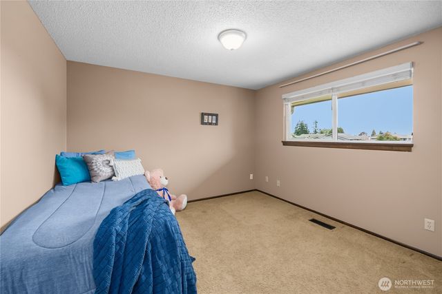 1561 S MacArthur Street, Tacoma, WA 98465