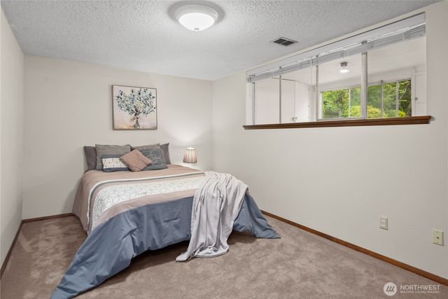 1561 S MacArthur Street, Tacoma, WA 98465