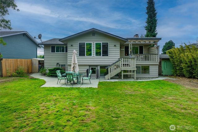 1561 S MacArthur Street, Tacoma, WA 98465