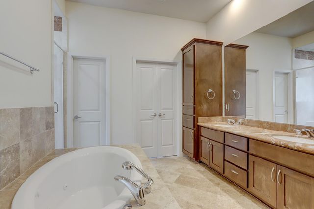 6911 Staffordshire Boulevard, Houston, TX 77030