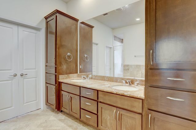6911 Staffordshire Boulevard, Houston, TX 77030
