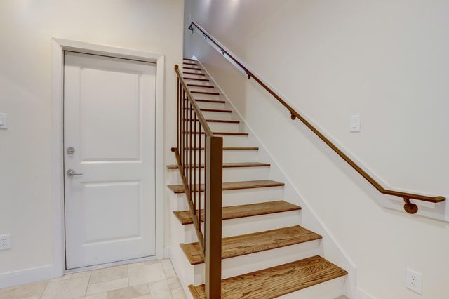 6911 Staffordshire Boulevard, Houston, TX 77030
