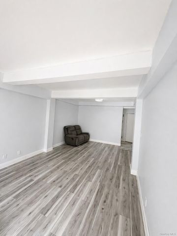 480 Riverdale Avenue 1B, Yonkers, NY 10705