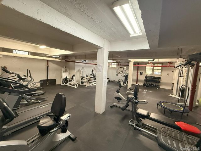 480 Riverdale Avenue 1B, Yonkers, NY 10705