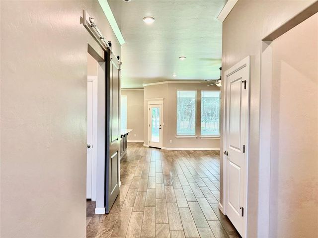 716 E Barajas Terrace, Mustang, OK 73064