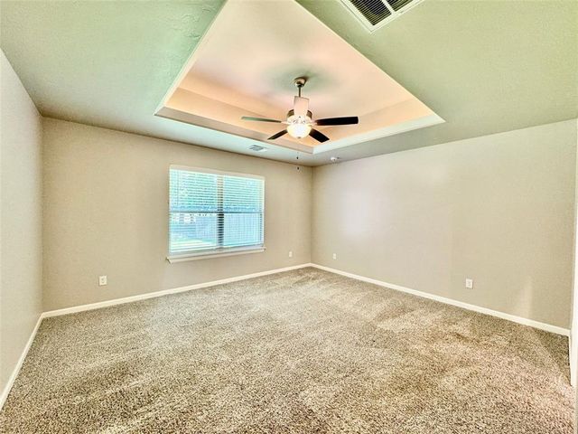 716 E Barajas Terrace, Mustang, OK 73064