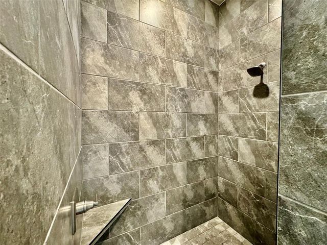 716 E Barajas Terrace, Mustang, OK 73064