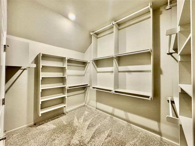 716 E Barajas Terrace, Mustang, OK 73064