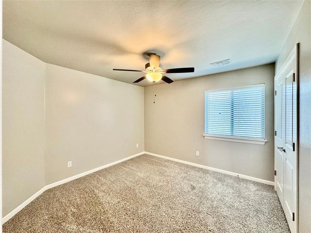 716 E Barajas Terrace, Mustang, OK 73064