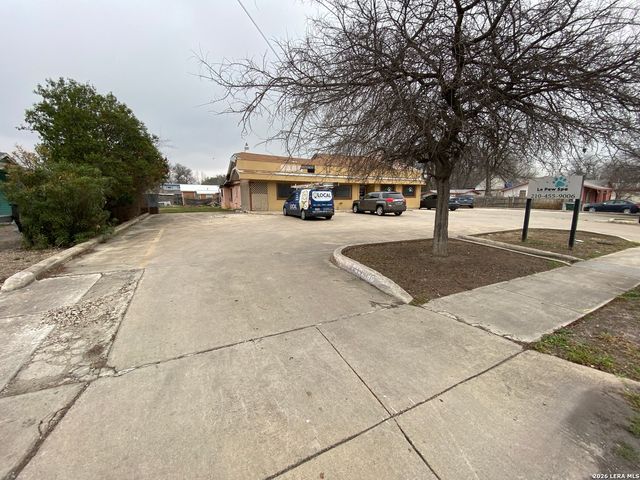755 Division, San Antonio, TX 78225