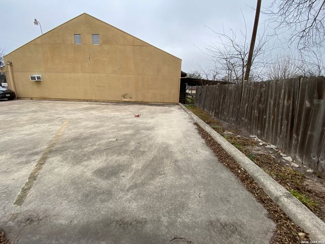 755 Division, San Antonio, TX 78225