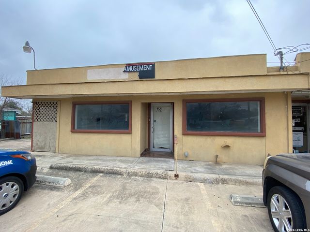 755 Division, San Antonio, TX 78225