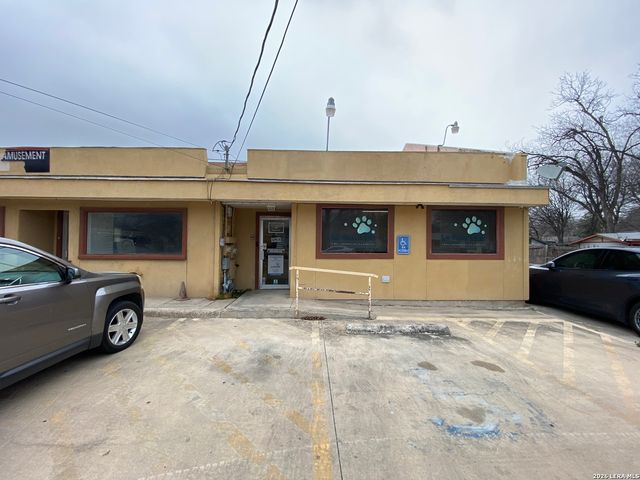 755 Division, San Antonio, TX 78225