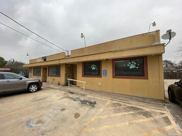 755 Division, San Antonio, TX 78225