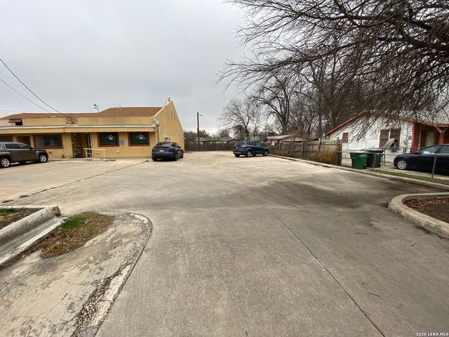 755 Division, San Antonio, TX 78225