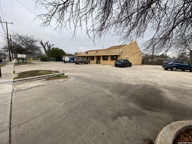 755 Division, San Antonio, TX 78225