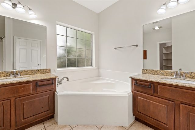 1207 Martinsville Lane, College Station, TX 77845