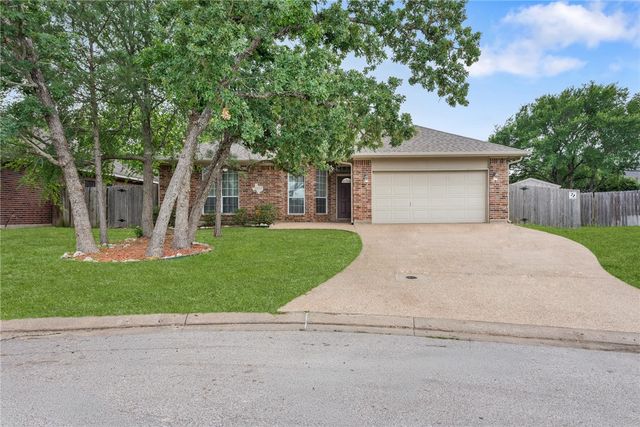 1207 Martinsville Lane, College Station, TX 77845