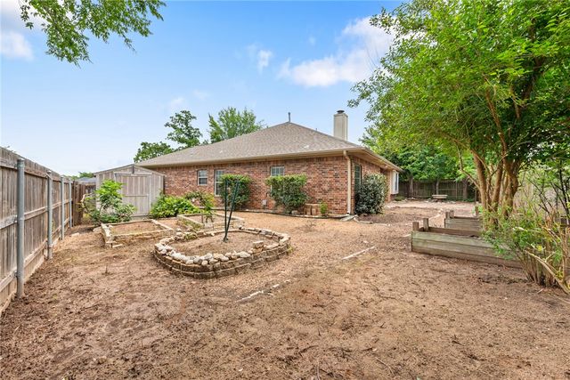 1207 Martinsville Lane, College Station, TX 77845