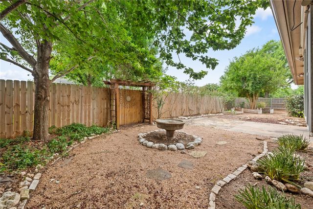 1207 Martinsville Lane, College Station, TX 77845